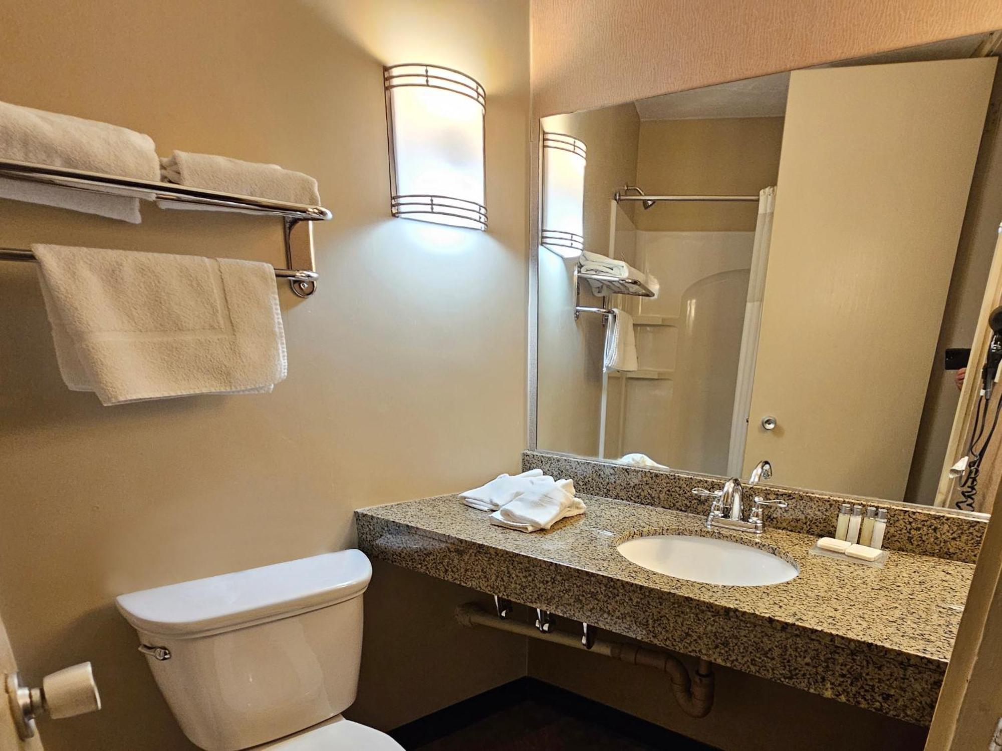 The Landmark Hotel Pikeville Bagian luar foto