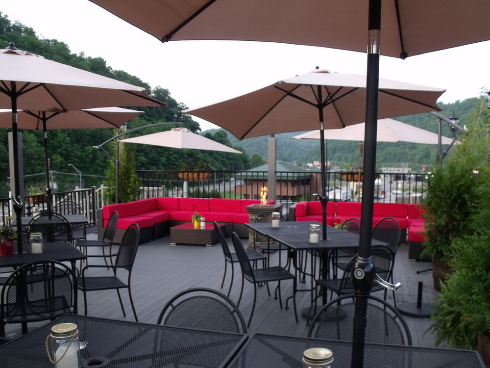 The Landmark Hotel Pikeville Bagian luar foto